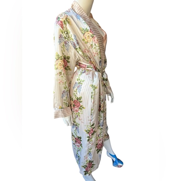 Vintage Christian Dior striped silk Floral robe and nightgown - Picture 2 of 9